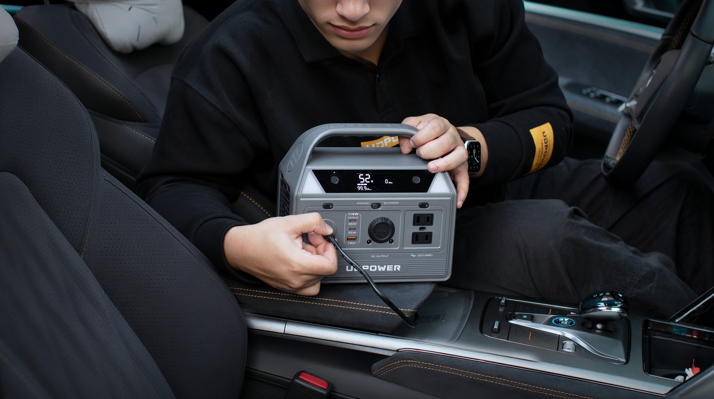 400W portable power station support car charging